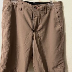 Great ready for summer with Thea O’Neill Hybrid board shorts